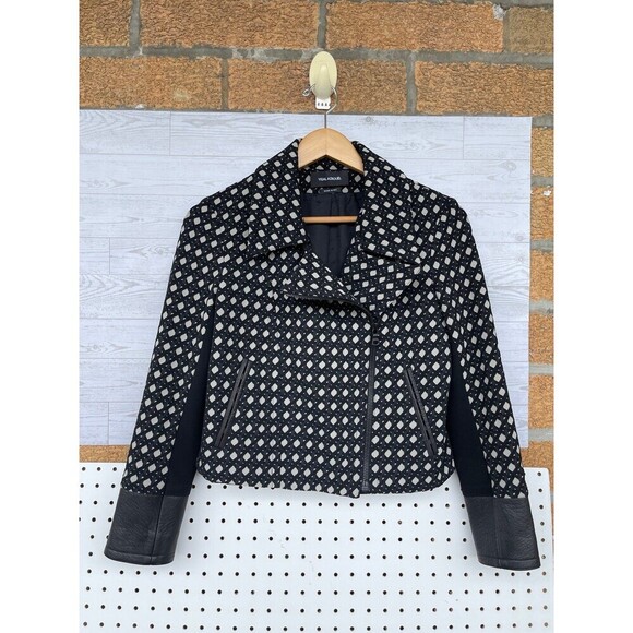 YIGAL AZROUEL DRESS SUIT SIZE 6/8 - Picture 9 of 12